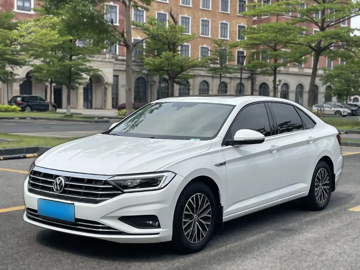2021 Volkswagen Sagitar 1.4T 150HP L4 7DCT