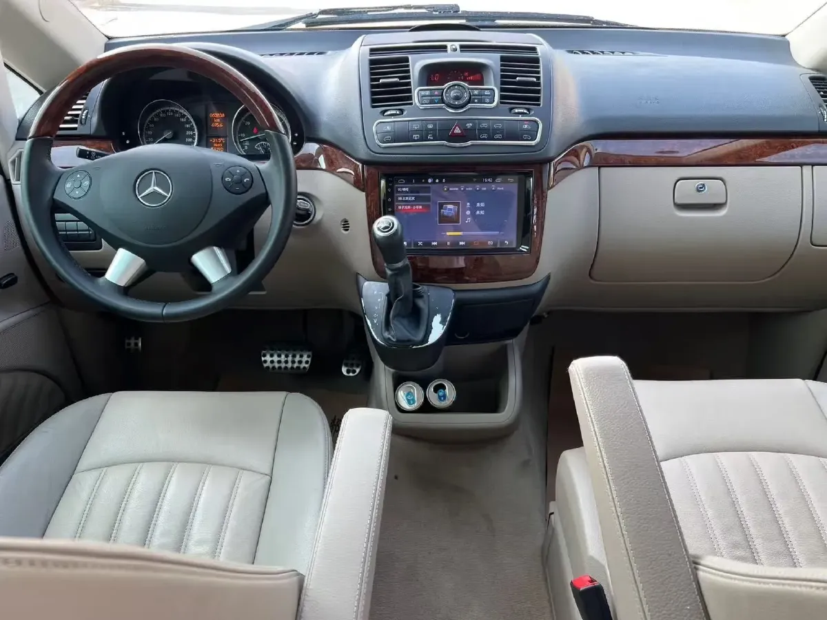 2015 Mercedes-Benz Viano 3.0L 224HP V6 5AT,autocango,china used car exporter,china ev exporter,chinese used car exporter,chinese used ev exporter