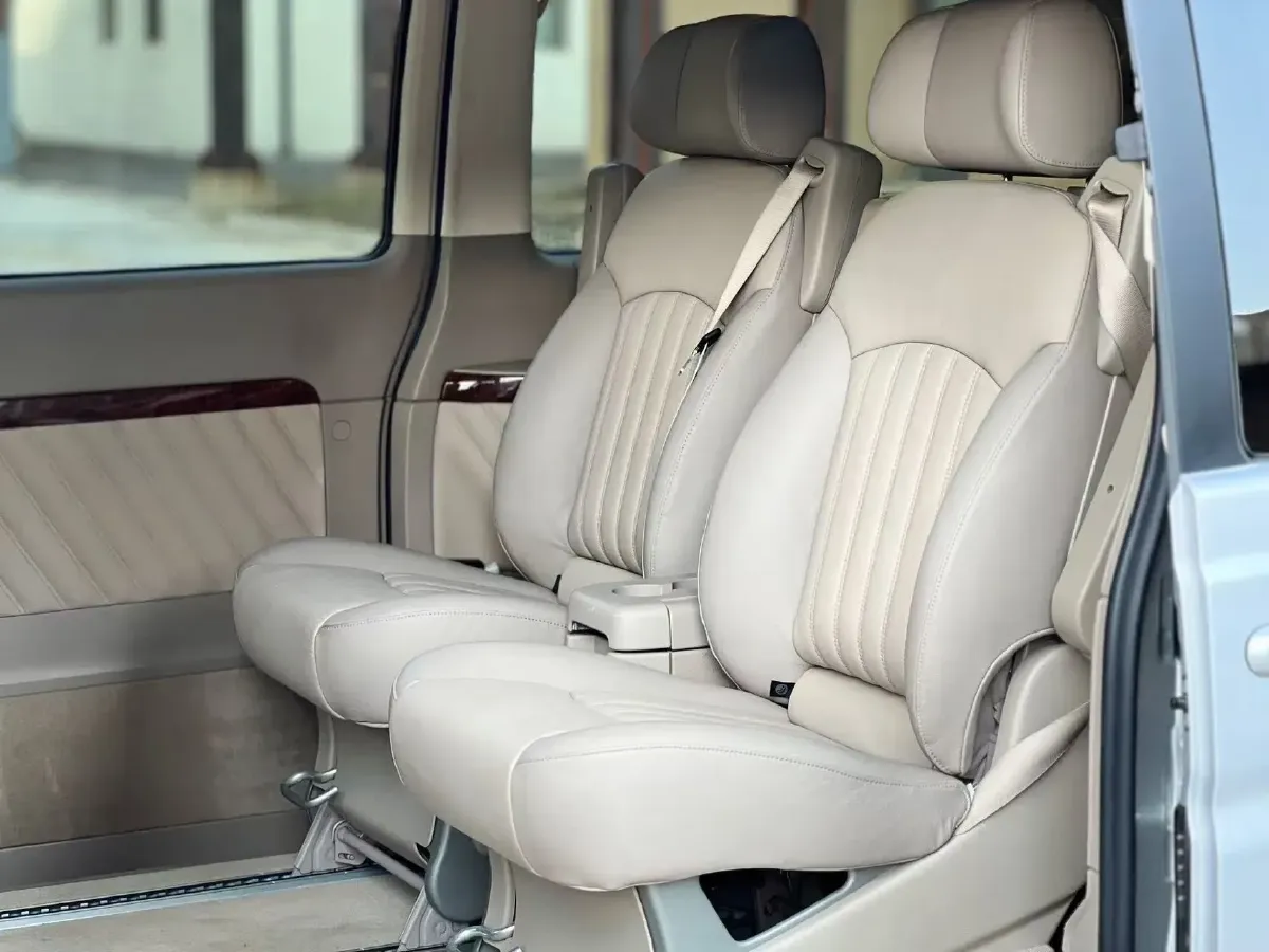 2015 Mercedes-Benz Viano 3.0L 224HP V6 5AT,autocango,china used car exporter,china ev exporter,chinese used car exporter,chinese used ev exporter