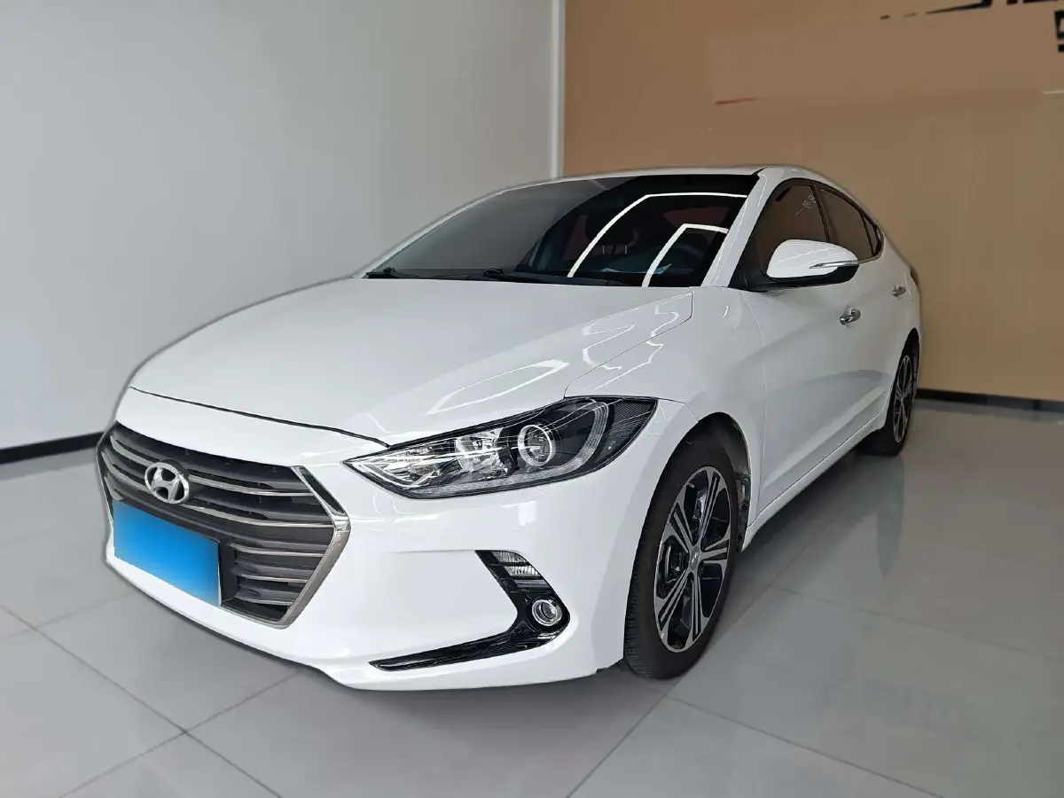 2018 Hyundai Elantra 1.4T 130HP L4 7DCT