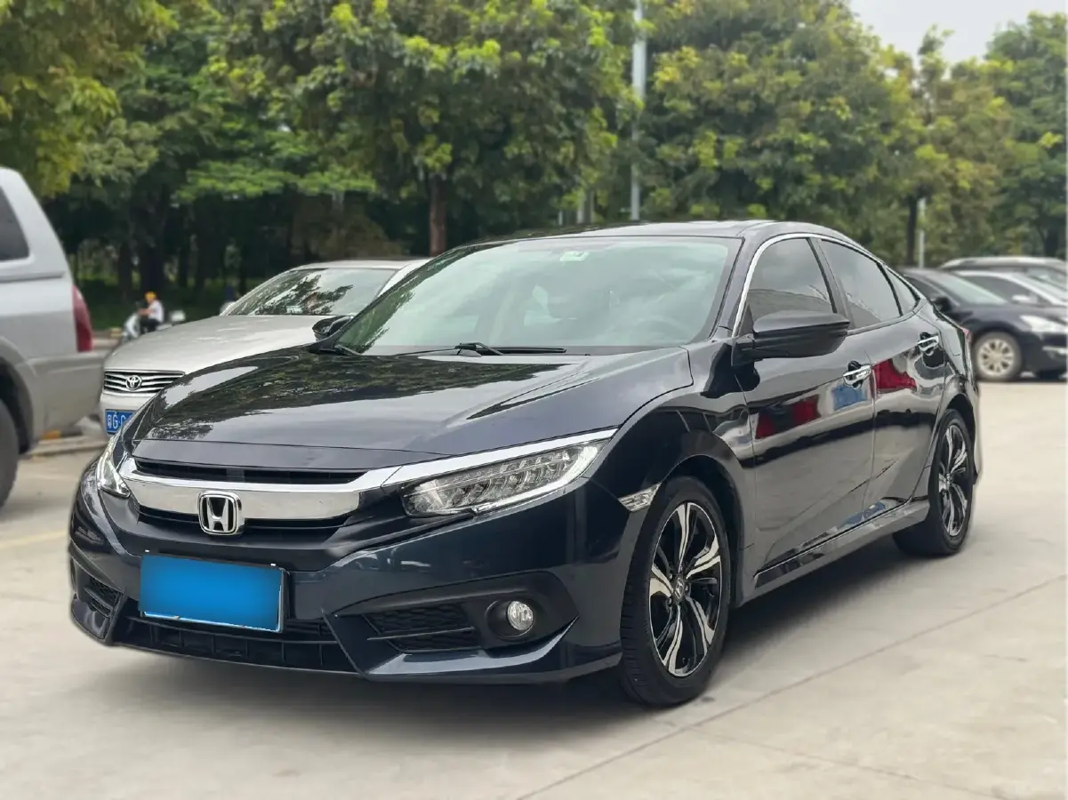 2016 Honda Civic 1.5T 177HP L4 CVT