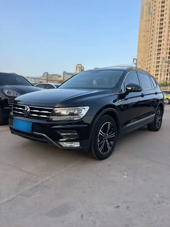 2021 Volkswagen Tiguan L 2.0T 186HP L4 7DCT