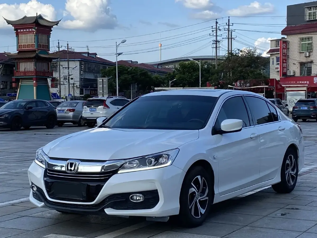 2016 Honda Accord 2.0L 155HP L4 CVT