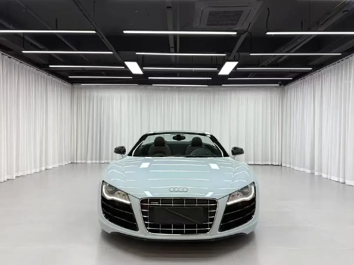 2011 Audi R8 5.2L 525HP V10 6AMT,autocango,china used car exporter,china ev exporter,chinese used car exporter,chinese used ev exporter