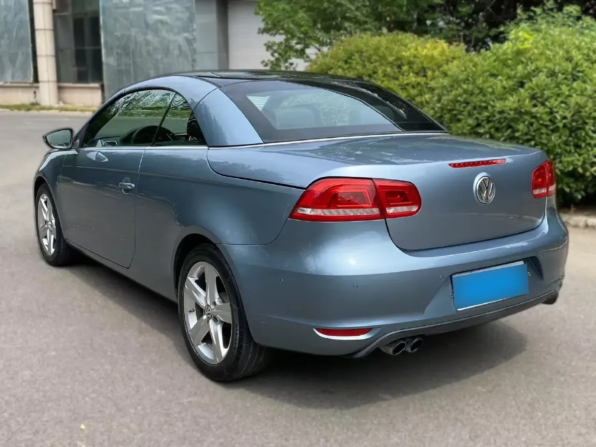 2011 Volkswagen Eos 2.0T 211HP L4 6DCT,autocango,china used car exporter,china ev exporter,chinese used car exporter,chinese used ev exporter