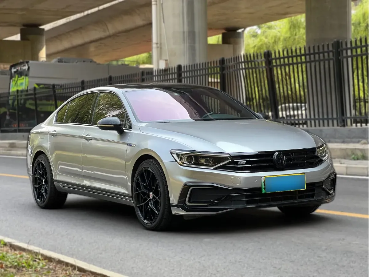 2020 Volkswagen Magotan GTE 1.4T 150HP L4 6DCT PHEV 13KWH,autocango,china used car exporter,china ev exporter,chinese used car exporter,chinese used ev exporter