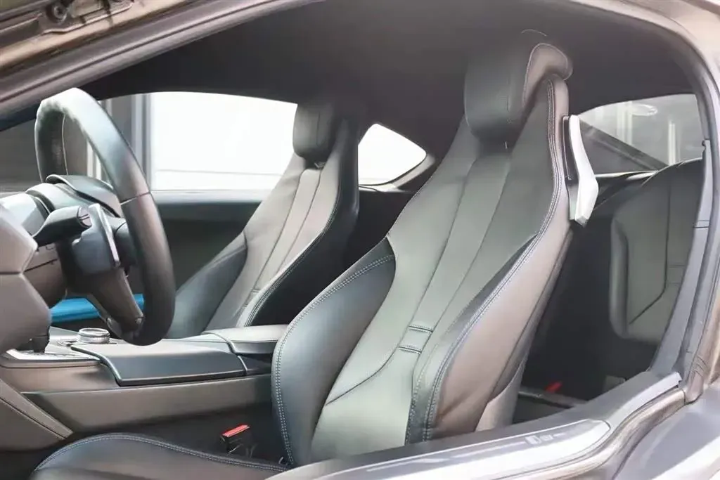 2014 BMW i8 1.5T 231HP L3 6AT PHEV 7.1KWH,autocango,china used car exporter,china ev exporter,chinese used car exporter,chinese used ev exporter