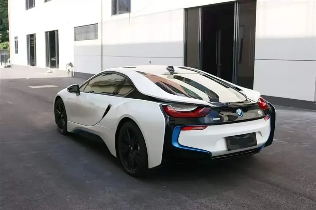 2014 BMW i8 1.5T 231HP L3 6AT PHEV 7.1KWH,autocango,china used car exporter,china ev exporter,chinese used car exporter,chinese used ev exporter