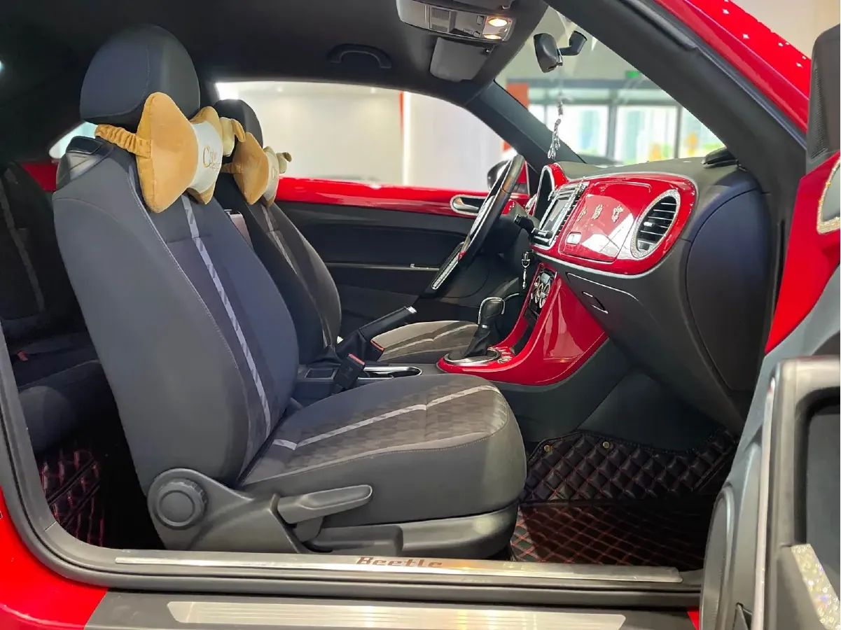 2017 Volkswagen Beetle 1.2T 105HP L4 7DCT,autocango,china used car exporter,china ev exporter,chinese used car exporter,chinese used ev exporter