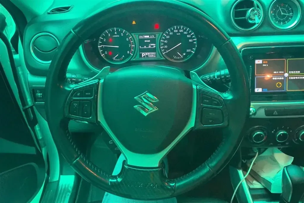 2016 Suzuki Vitara 1.4T 140HP L4 6AT,autocango,china used car exporter,china ev exporter,chinese used car exporter,chinese used ev exporter