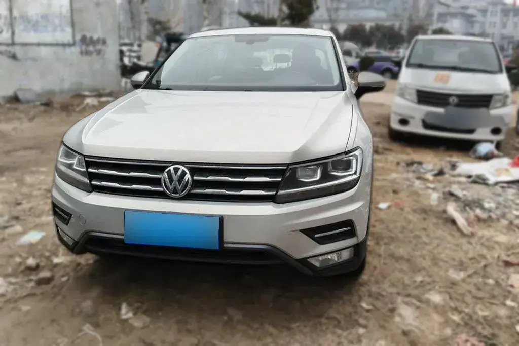 2018 Volkswagen Tiguan L 2.0T 186HP L4 7DCT