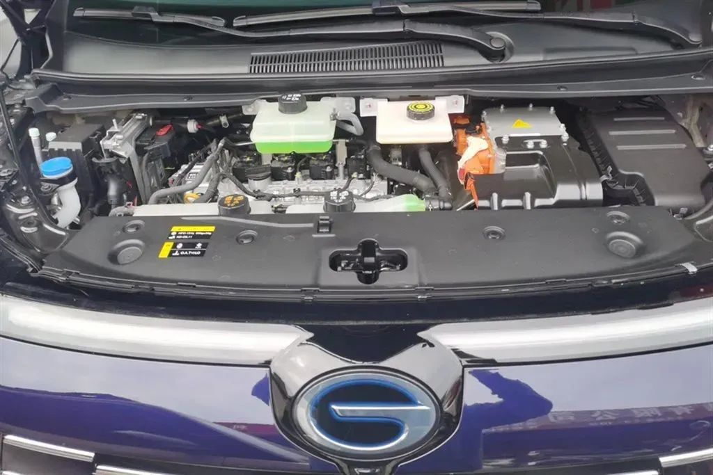 2024 GAC Trumpchi E8 2.0L 140HP L4 2DHT PHEV 25.57KWH,autocango,china used car exporter,china ev exporter,chinese used car exporter,chinese used ev exporter