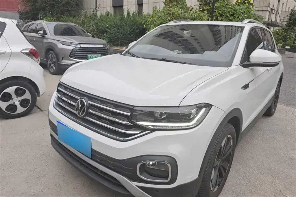 2021 Volkswagen Tacqua 1.4T 150HP L4 7DCT