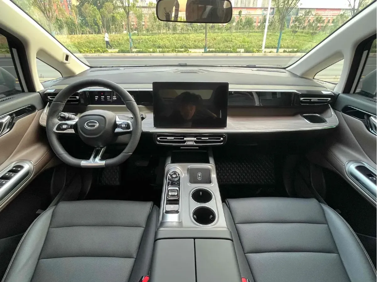 2024 GAC Trumpchi E8 2.0L 140HP L4 2DHT PHEV 25.57KWH,autocango,china used car exporter,china ev exporter,chinese used car exporter,chinese used ev exporter