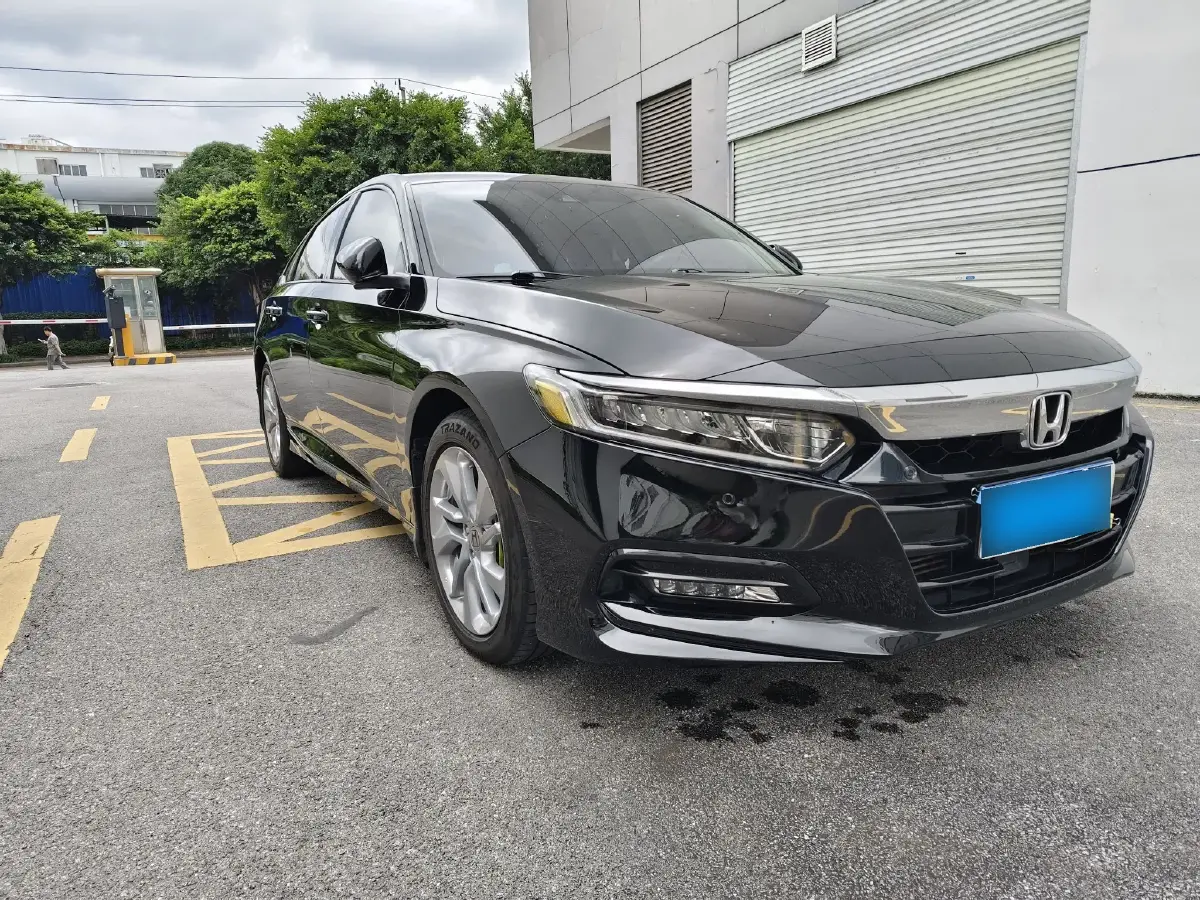 2022 Honda Accord 1.5T 194HP L4 CVT