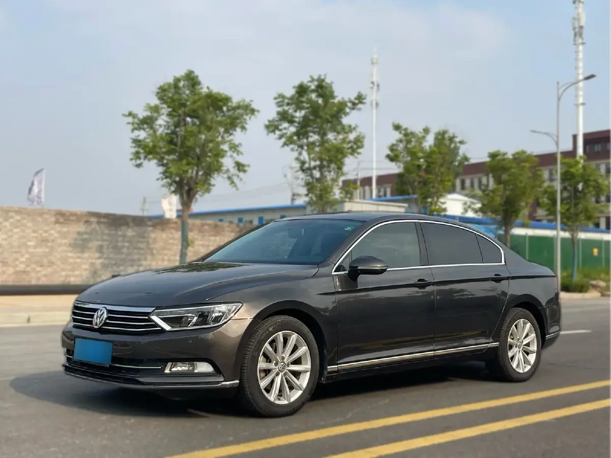 2017 Volkswagen Magotan 1.8T 180HP L4 7DCT