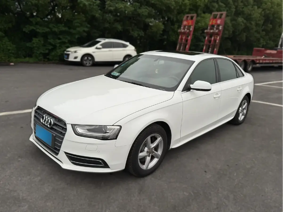 2015 Audi A4L 2.0T 180HP L4 CVT