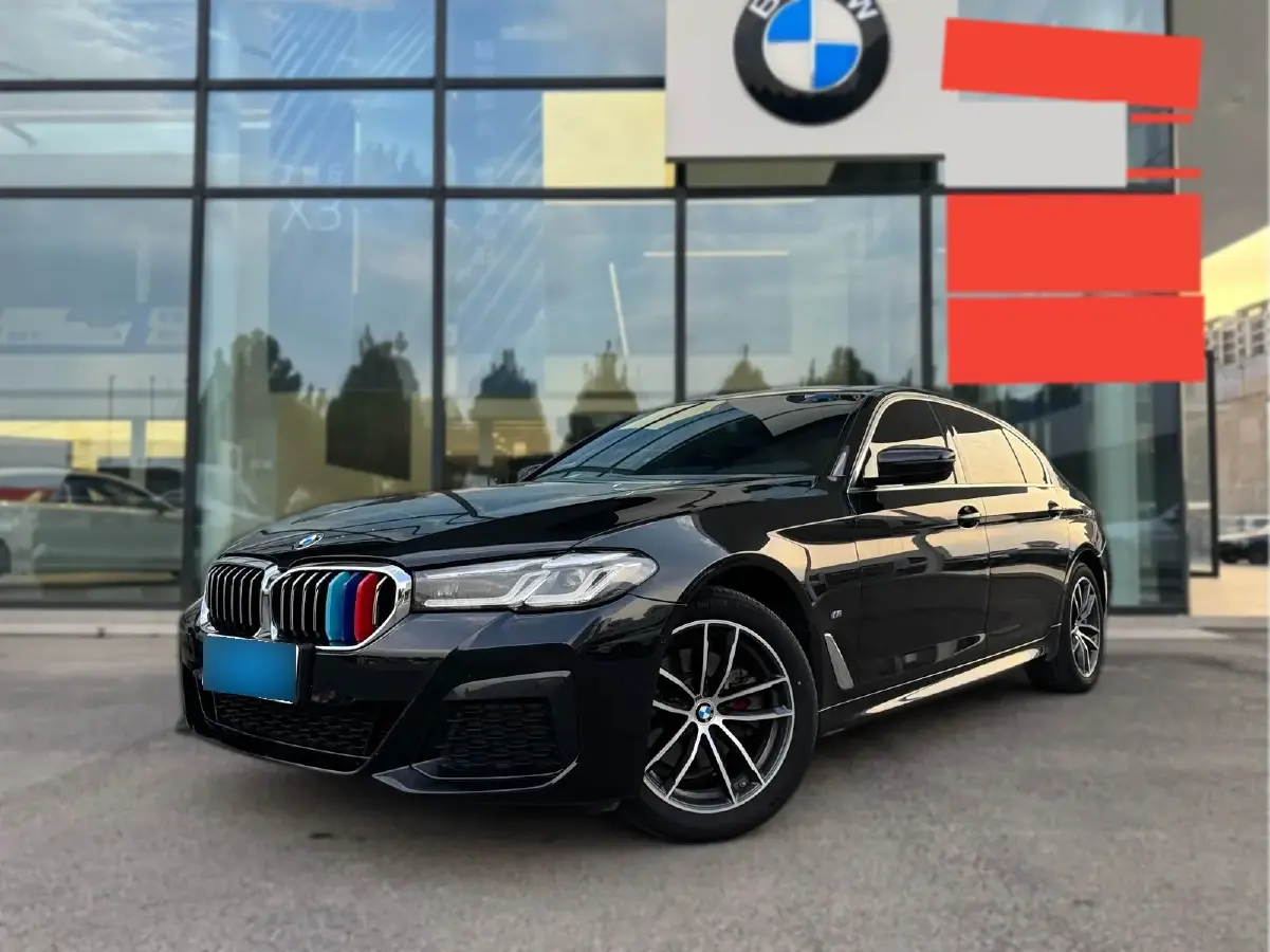 2022 BMW 5 Series 2.0T 184HP L4 8AT