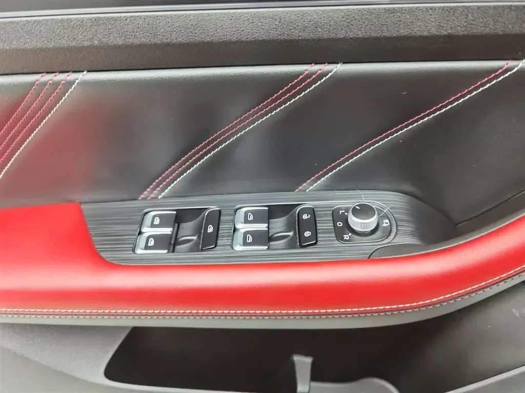 2021 Geely Emgrand S 1.4T 141HP L4 CVT,autocango,china used car exporter,china ev exporter,chinese used car exporter,chinese used ev exporter