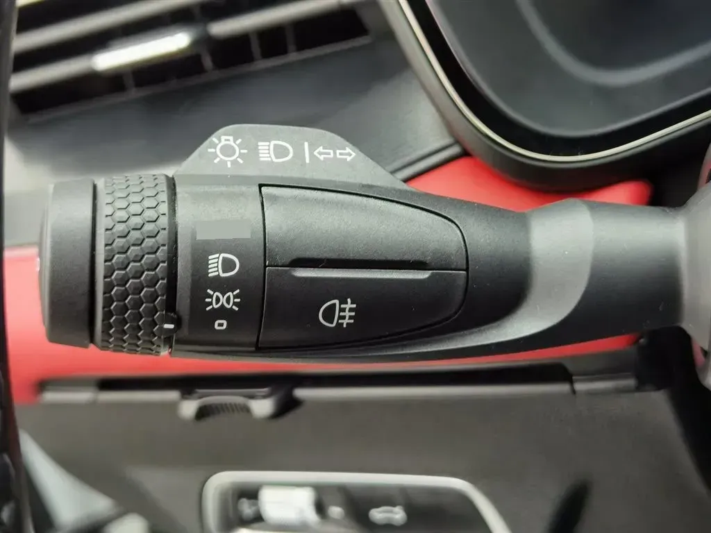 2021 Geely Emgrand S 1.4T 141HP L4 CVT,autocango,china used car exporter,china ev exporter,chinese used car exporter,chinese used ev exporter