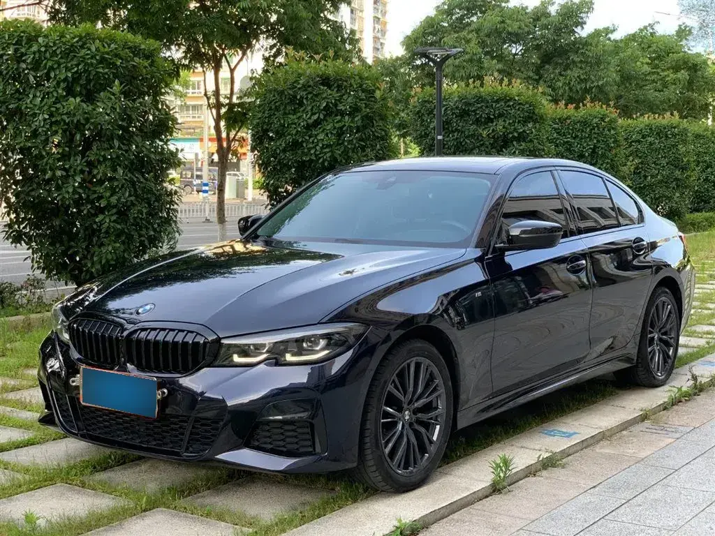 2022 BMW 3 Series 2.0T 184HP L4 8AT