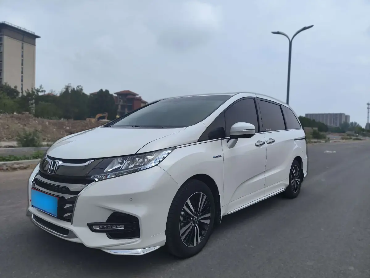 2019 Honda Odyssey 2.0L 146HP L4 E-CVT Hybrid
