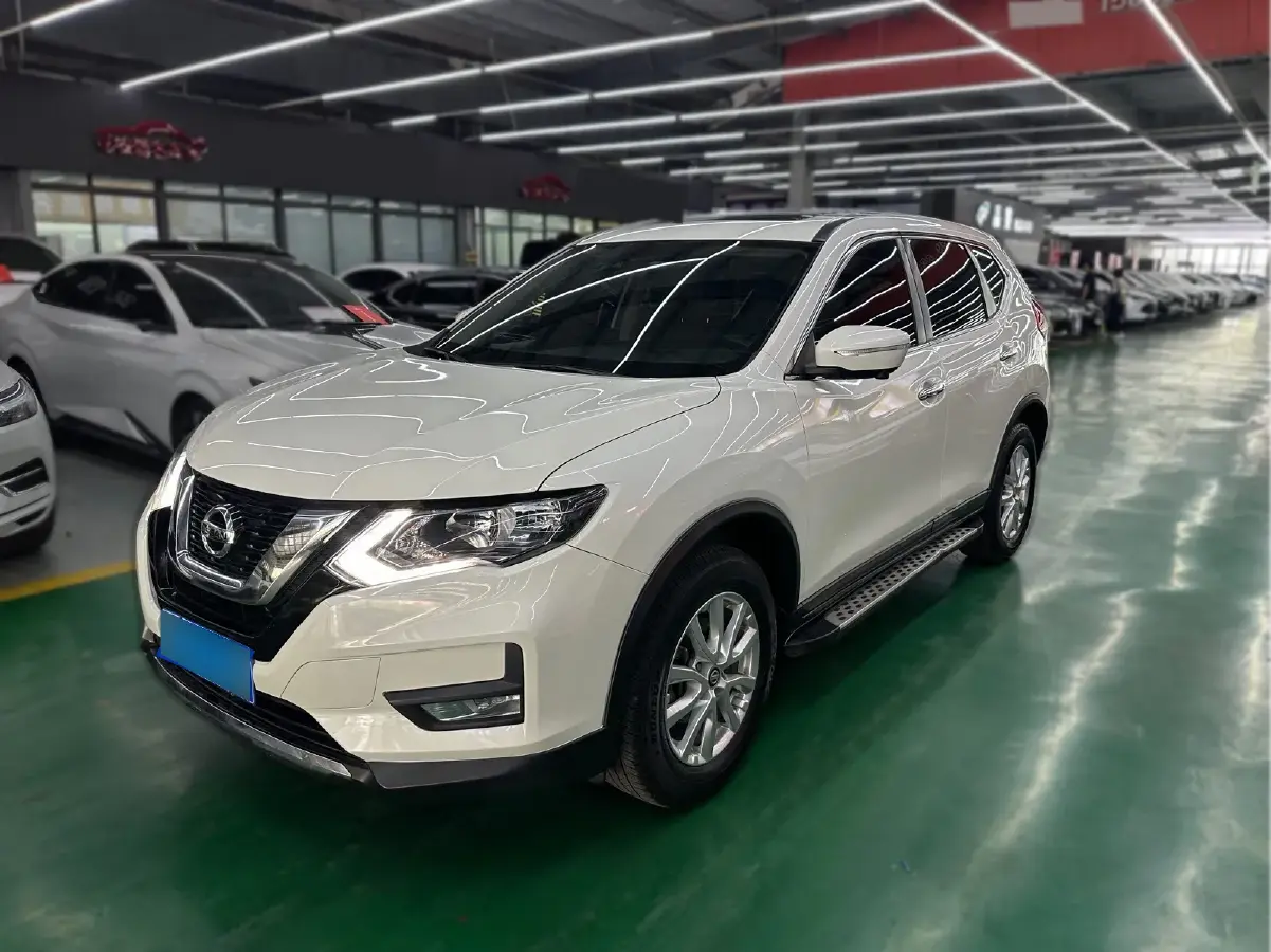 2022 Nissan X-Trail 2.0L 151HP L4 CVT