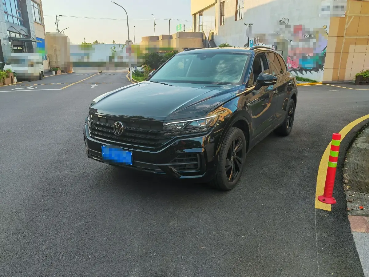 2023 Volkswagen Touareg 3.0T 340HP V6 8AT