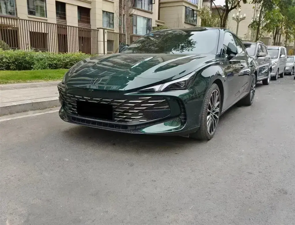 2023 MG 7 2.0T 261HP L4 9AT