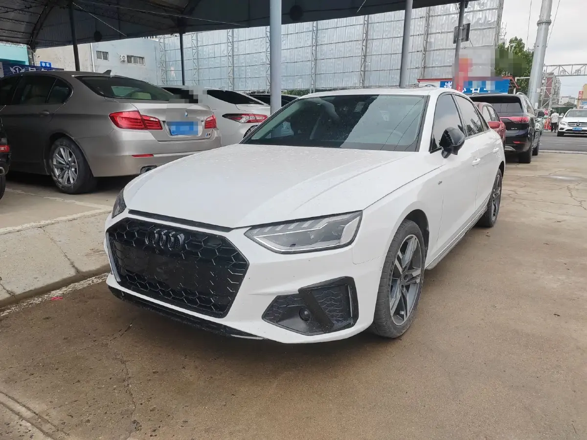2023 Audi A4L 2.0T 190HP L4 7DCT