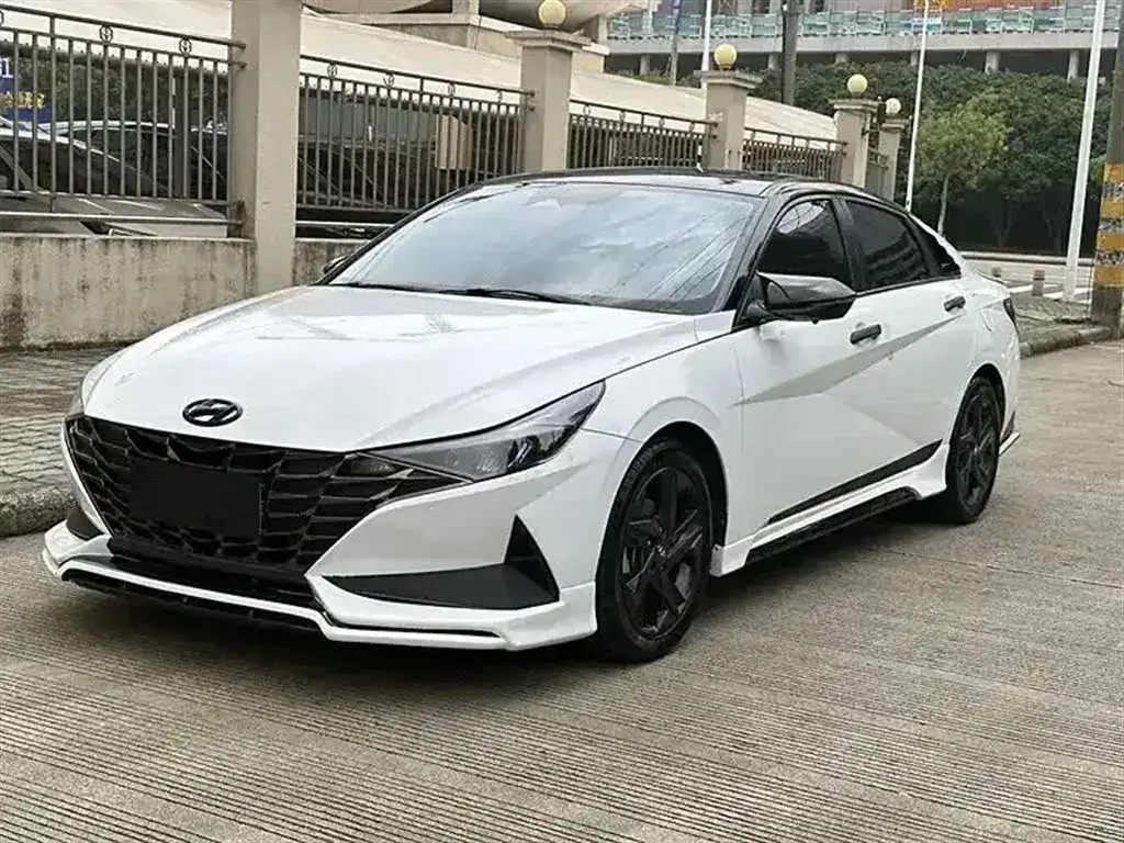 2021 Hyundai Elantra 1.5L 115HP L4 CVT