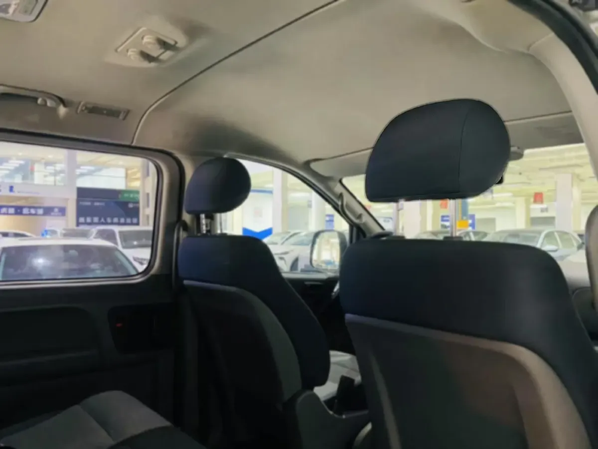 2011 Hyundai H-1 Wagon 2.4L 173HP L4 4AT,autocango,china used car exporter,china ev exporter,chinese used car exporter,chinese used ev exporter