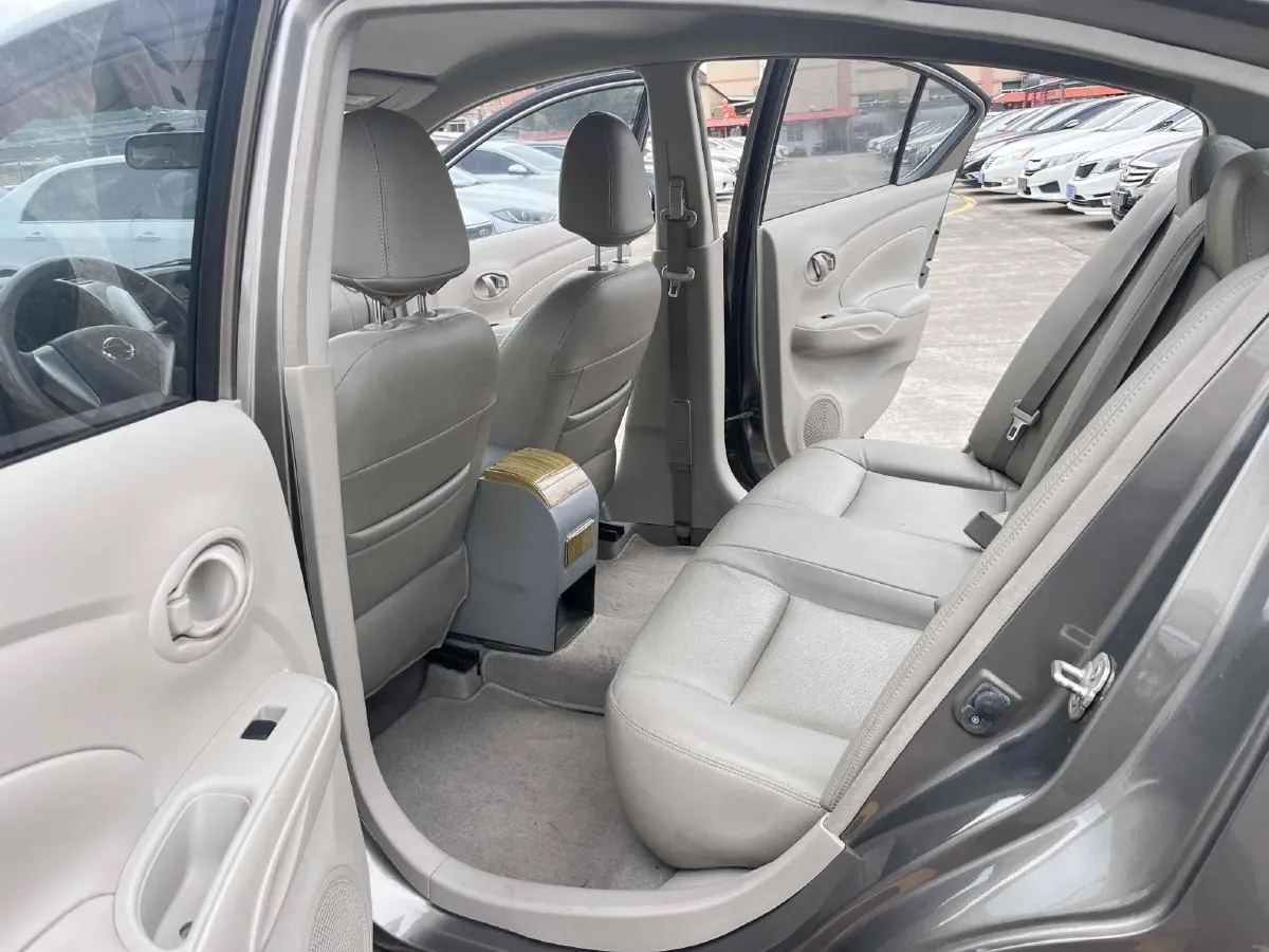 2015 Nissan Sunny 1.5L 112HP L4 5MT,autocango,china used car exporter,china ev exporter,chinese used car exporter,chinese used ev exporter
