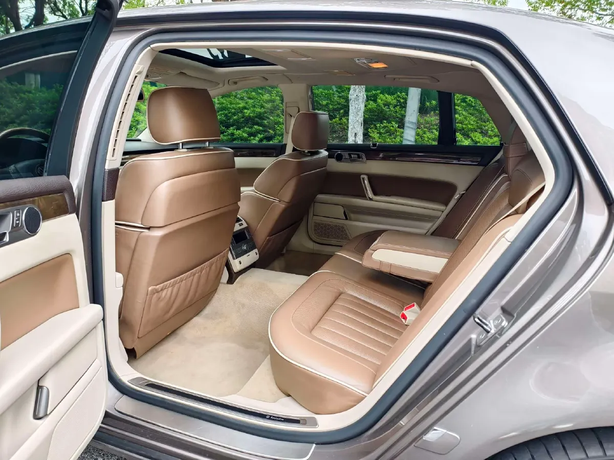 2011 Volkswagen Pheaton 3.6L 280HP V6 6AT,autocango,china used car exporter,china ev exporter,chinese used car exporter,chinese used ev exporter