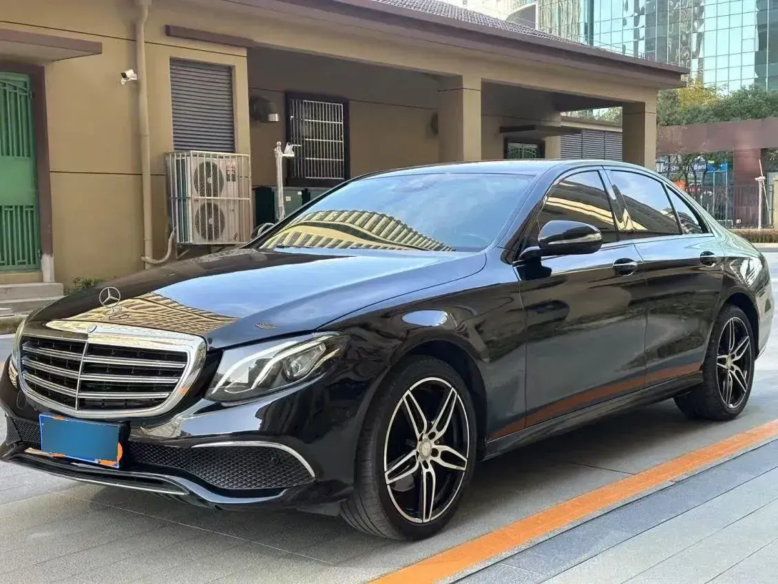 2017 Mercedes-Benz E Class 2.0T 184HP L4 9AT