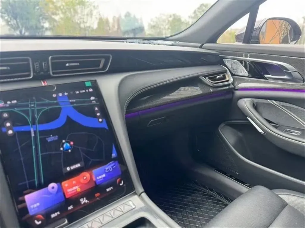 2024 HongQi H6 2.0T 252HP L4 8AT,autocango,china used car exporter,china ev exporter,chinese used car exporter,chinese used ev exporter