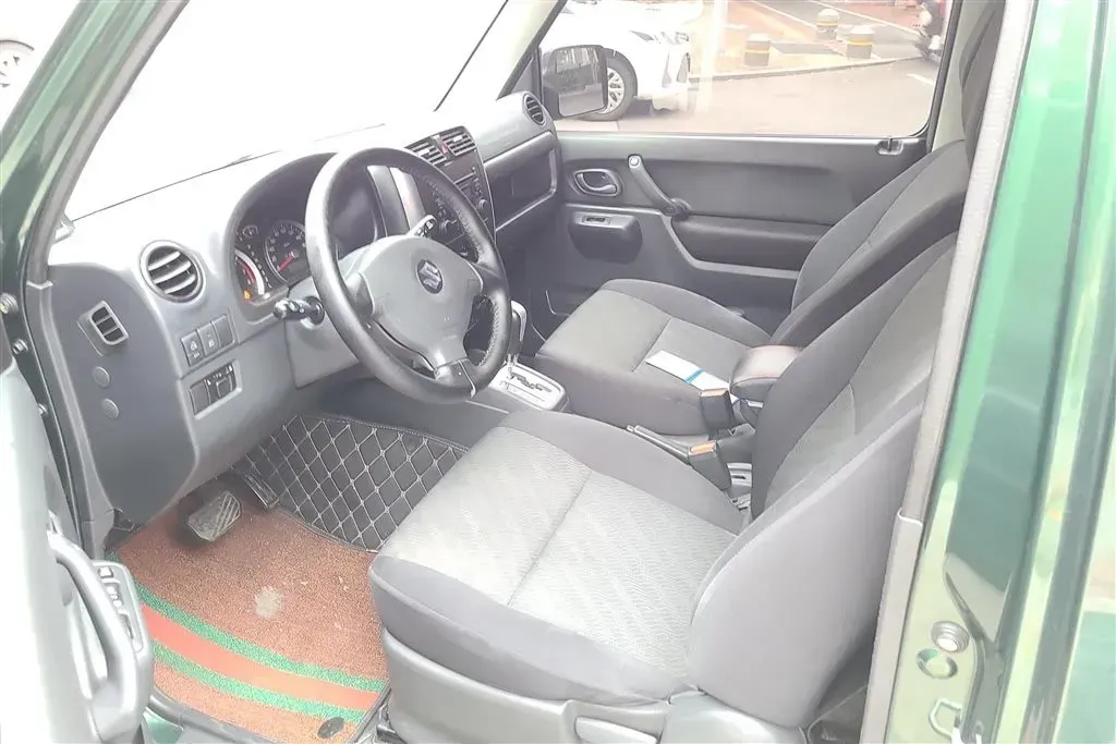 2012 Suzuki Jimny 1.3L 85HP L4 4AT,autocango,china used car exporter,china ev exporter,chinese used car exporter,chinese used ev exporter