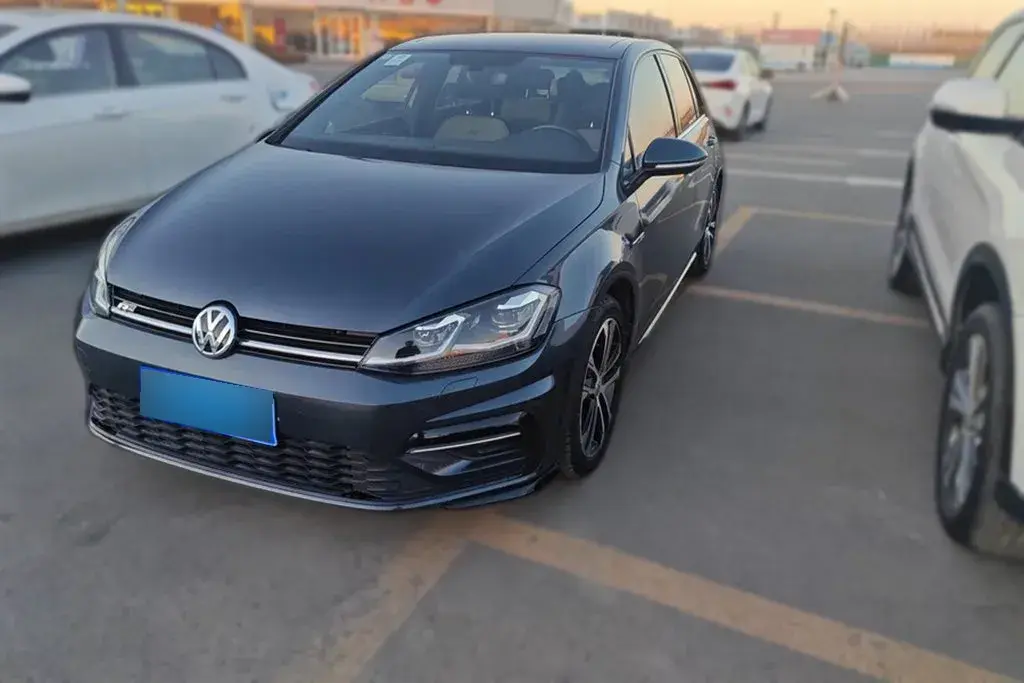 2019 Volkswagen Golf 1.4T 150HP L4 7DCT