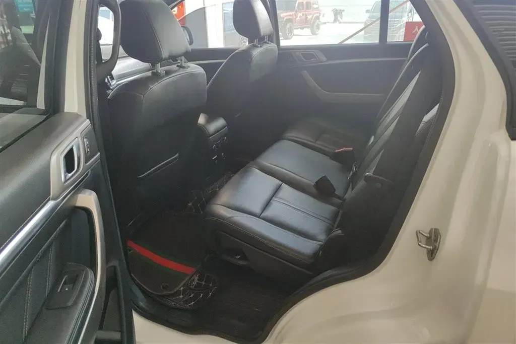 2020 Ford Everest 2.3T 275HP L4 10AT,autocango,china used car exporter,china ev exporter,chinese used car exporter,chinese used ev exporter