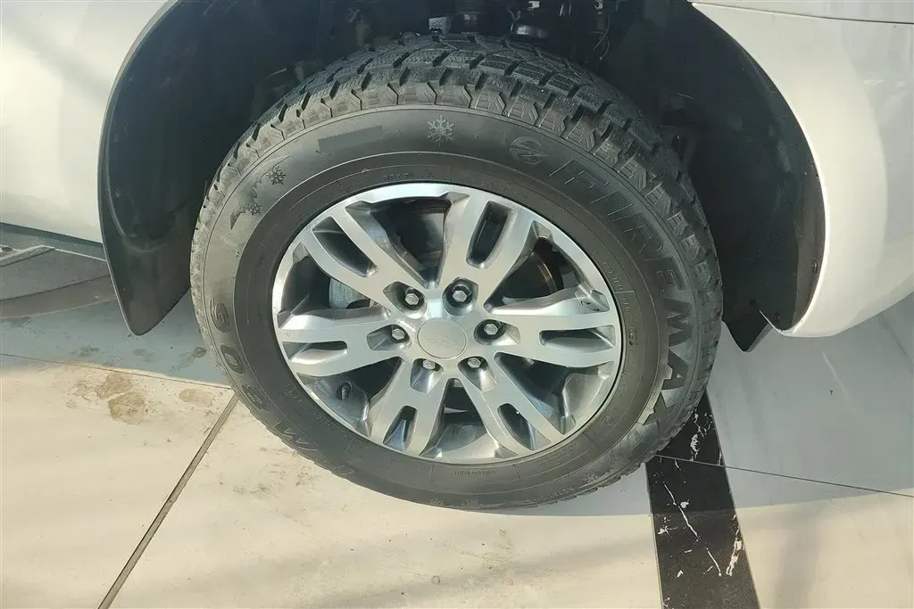 2020 Ford Everest 2.3T 275HP L4 10AT,autocango,china used car exporter,china ev exporter,chinese used car exporter,chinese used ev exporter