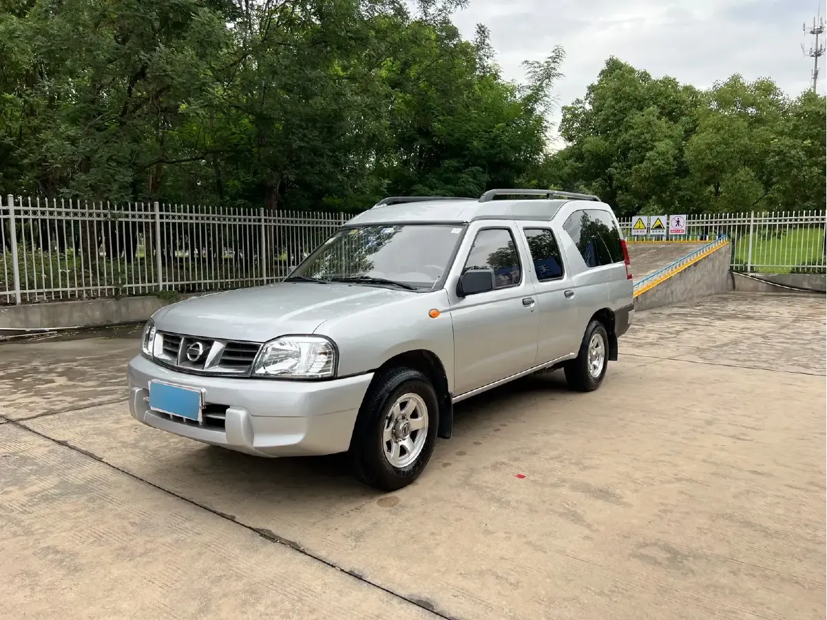 2013 Nissan ZN 2.4L 150HP L4 5MT