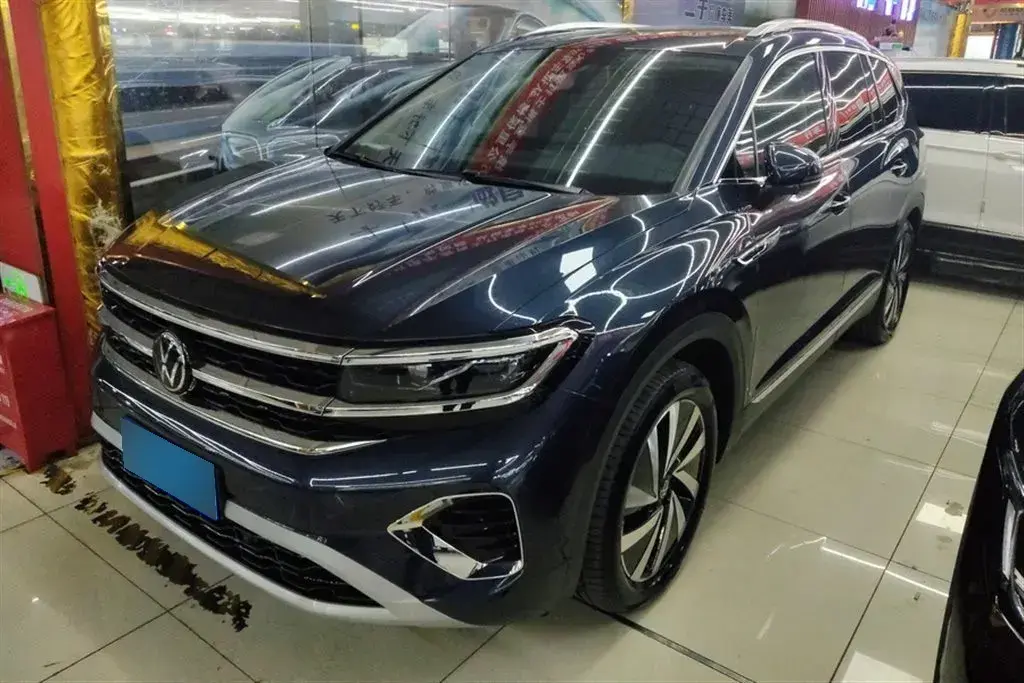 2023 Volkswagen Talagon 2.0T 220HP L4 7DCT