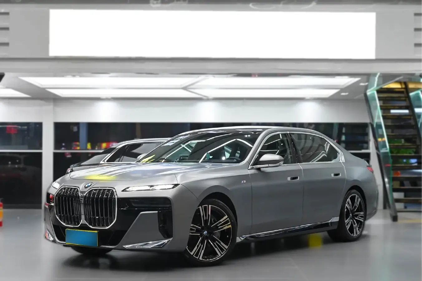 2023 BMW 7 Series 3.0T 381HP L6 8AT