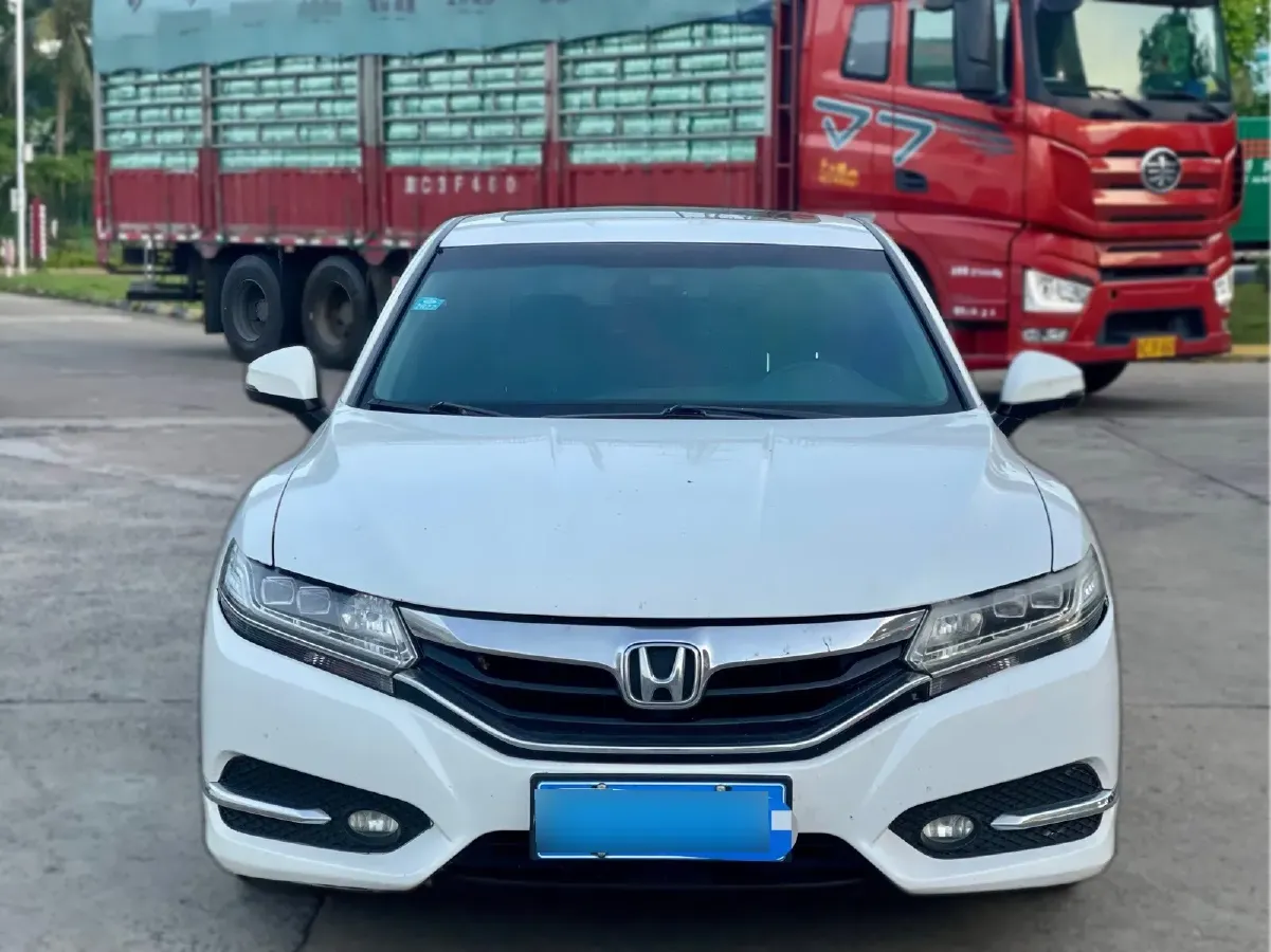 2015 Honda Spirior 2.0L 155HP L4 CVT,autocango,china used car exporter,china ev exporter,chinese used car exporter,chinese used ev exporter