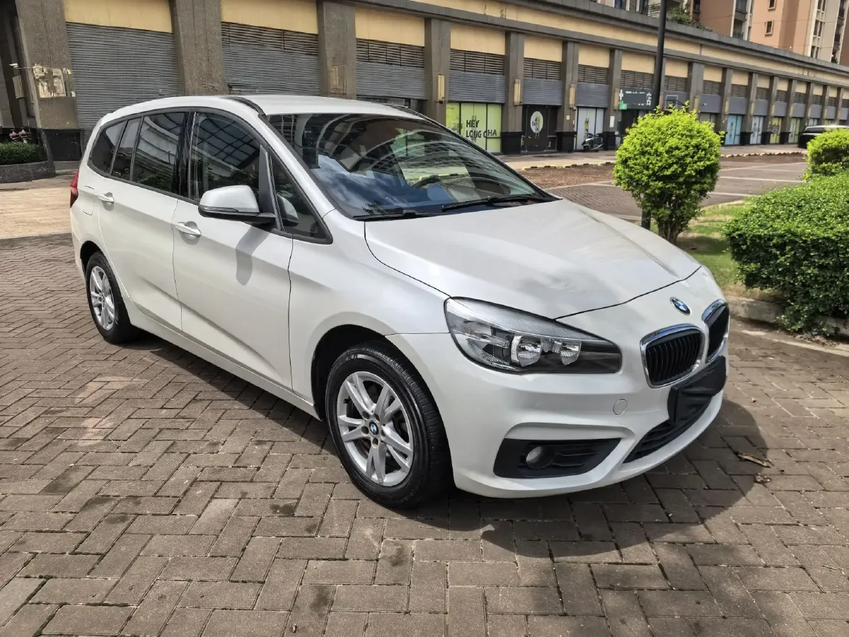 2015 BMW 2 Series SUV 1.5T 136HP L3 6AT,autocango,china used car exporter,china ev exporter,chinese used car exporter,chinese used ev exporter