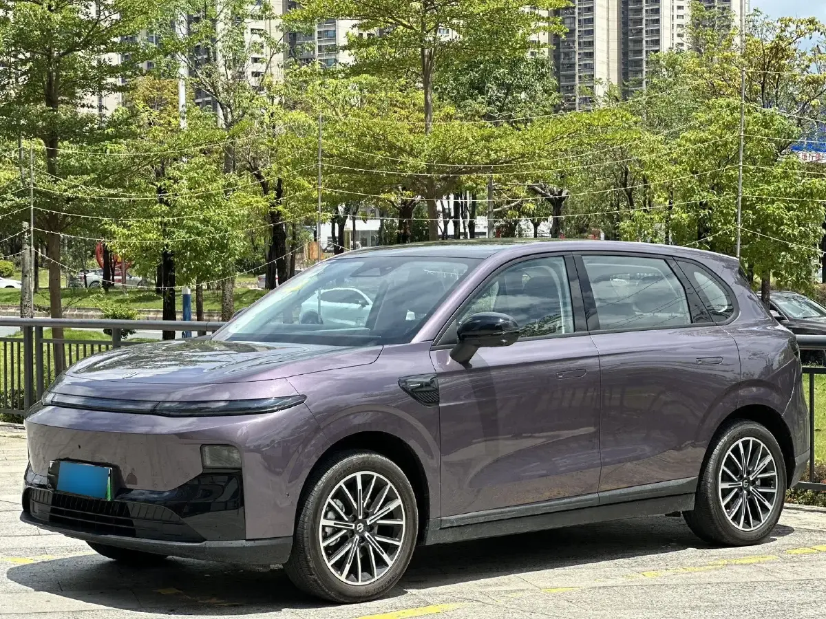 2025 Leapmotor B10 BEV 56.2KWH