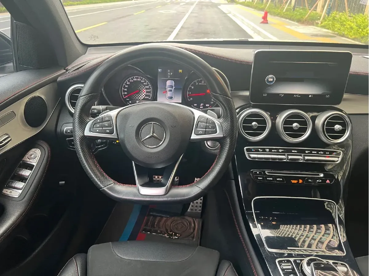 2017 Mercedes-Benz GLC Coupe AMG 3.0T 367HP V6 9AT,autocango,china used car exporter,china ev exporter,chinese used car exporter,chinese used ev exporter