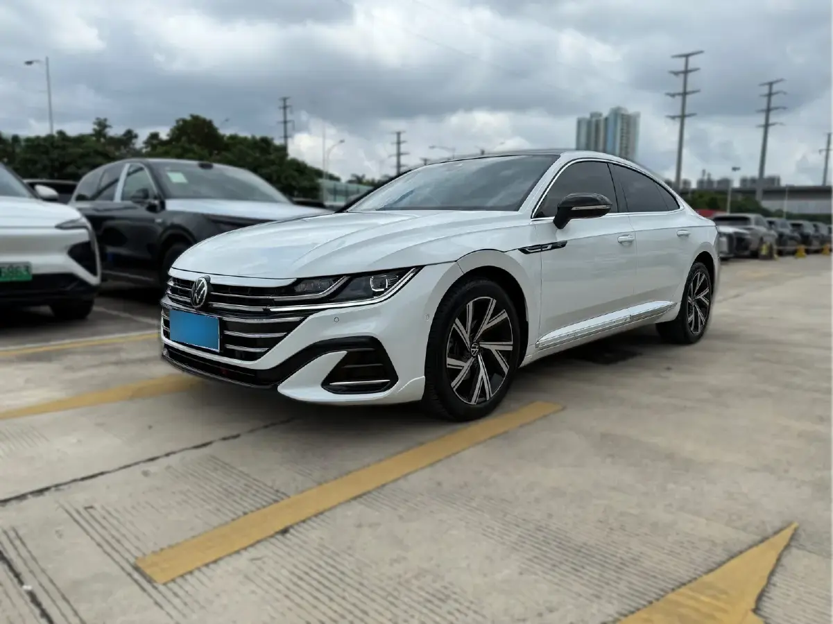 2021 Volkswagen CC 2.0T 220HP L4 7DCT