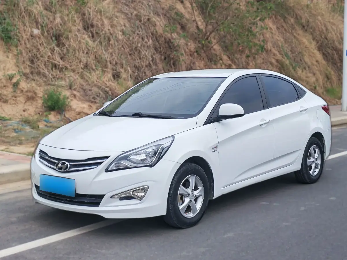 2014 Hyundai Reina 1.4L 107HP L4 4AT
