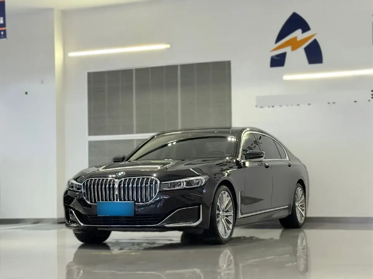 2019 BMW 7 Series 3.0T 340HP L6 8AT